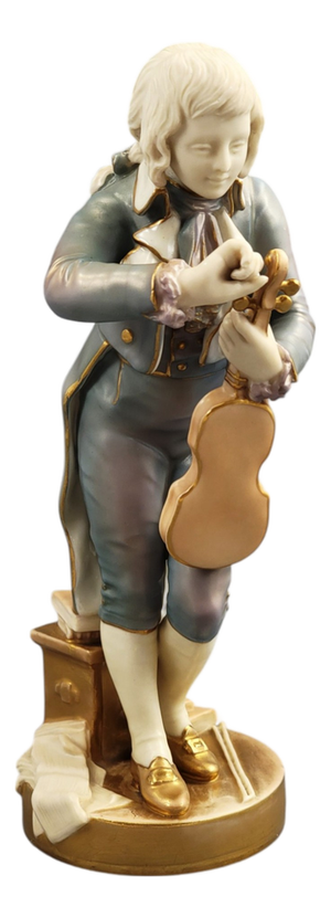 Porcelain Model 1487 Figure of the Young Mozart from Royal Worcester, 1928