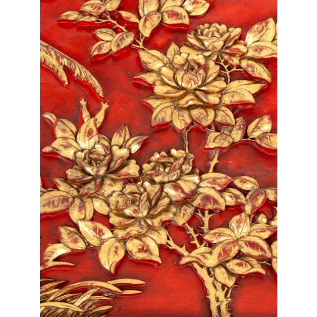 Chinoiserie Gilt and Black Lacquered Low Table For Sale In New York - Image 6 of 9