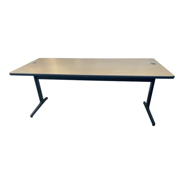 1990s Vintage Herman Miller Work Group Desk Table For Sale