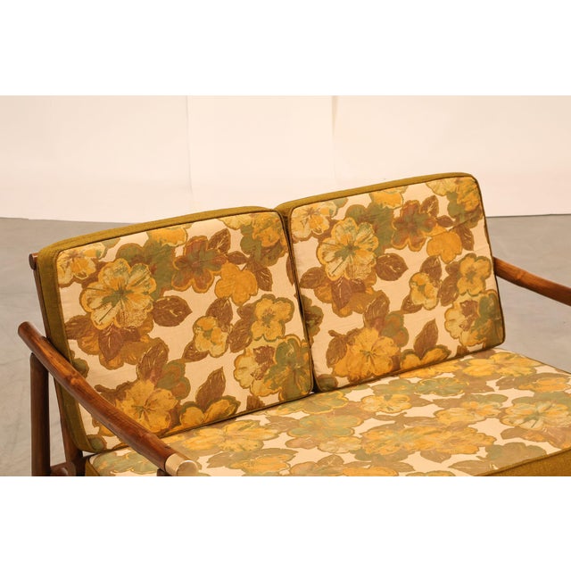 Mid 20th Century Vogue Coastal Vintage Rattan Bamboo Loveseat For Sale - Image 5 of 18