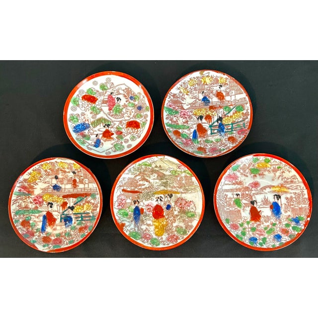 1920’s Antique Japanese Chinoiserie Hand Painted Traditional Geisha Girl & Pagoda Plates & Small Bowls - a 25 Piece Set For Sale - Image 11 of 12