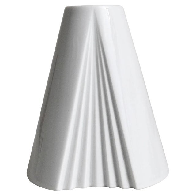 White Geometric Op Art Porcelain Vase by Ambrogio Pozzi for Rosenthal, Germany, 1980s For Sale