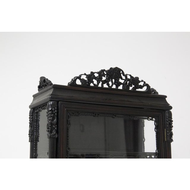Black Antique Colonial Showcase in Fine Wood For Sale - Image 8 of 12