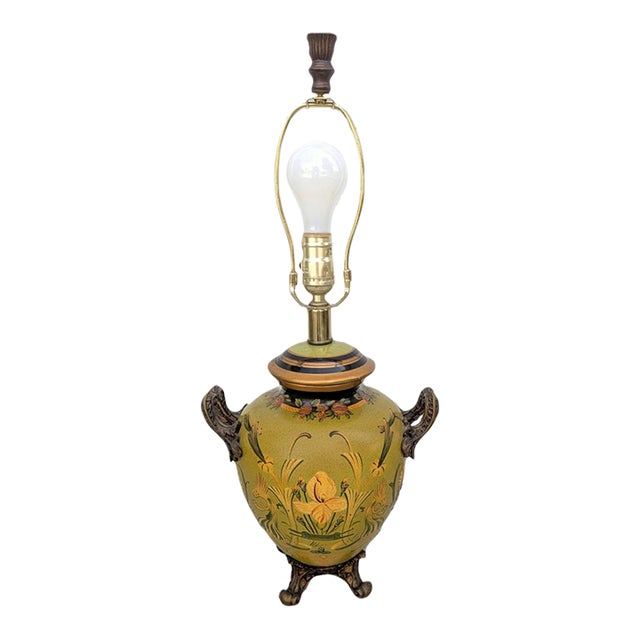 Vintage Chinoiserie Hand-Painted Floral Urn Table Lamp For Sale