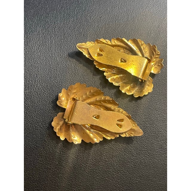 Coro 1930s Art Deco Era Coro Style Set of Matching Fur Clips For Sale - Image 4 of 6