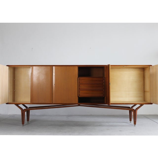 Wooden Sideboard with Doors and Drawers from Galleria Mobili Darte, Italy, 1950s For Sale - Image 4 of 17