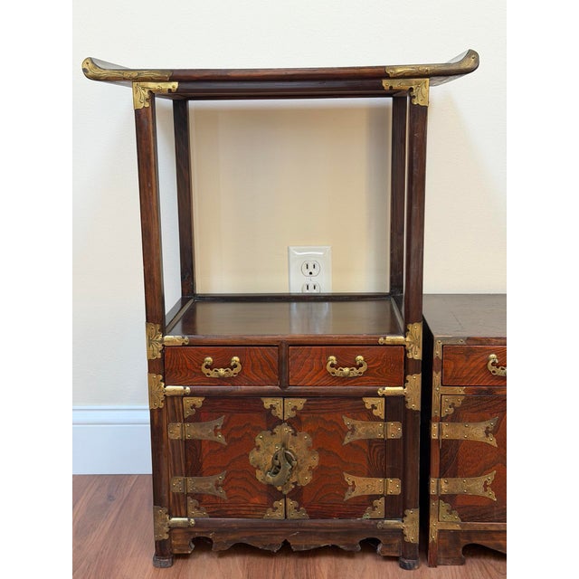 Hollywood Regency Vintage Pagoda Style Wood Display Cabinets Set, 3 Pieces For Sale - Image 3 of 18