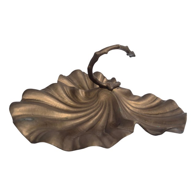 Art Nouveau Leaf-Shaped Bowl in Brass, France, 1900s For Sale