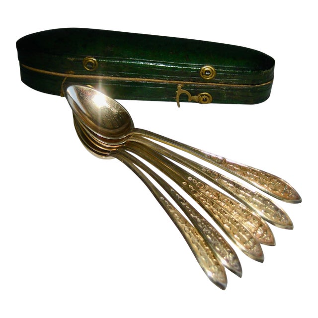 Early 19th Century French Neoclassic Style Silver-Gilt Spoon in Case - Set of 6 For Sale