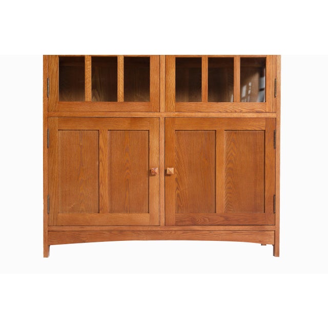 Mission Oak 4 Door Display China Cabinet - Michael's Cherry Stain For Sale In Chicago - Image 6 of 10