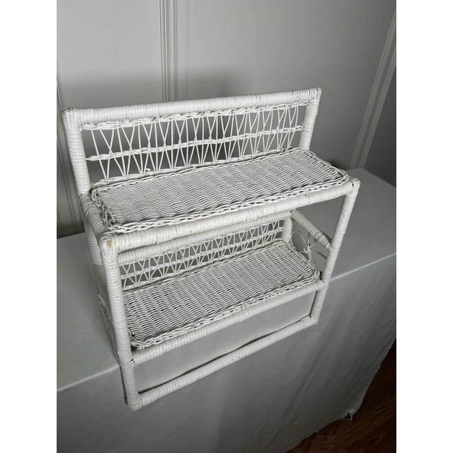 Vintage Coastal White Wicker Double Wall Shelf Towel Bar For Sale In Houston - Image 6 of 12