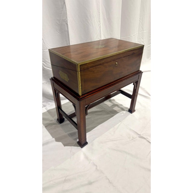 English Thomas Lund Early to Mid 1800s English Lap Desk For Sale - Image 3 of 12