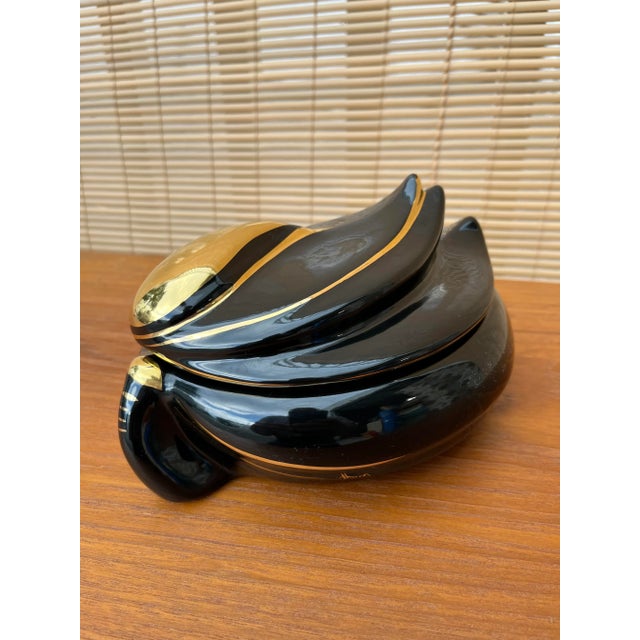 1980s Vintage Italian Hand Painted Ceramic Vanity Box Signed by the Artist. For Sale - Image 5 of 13