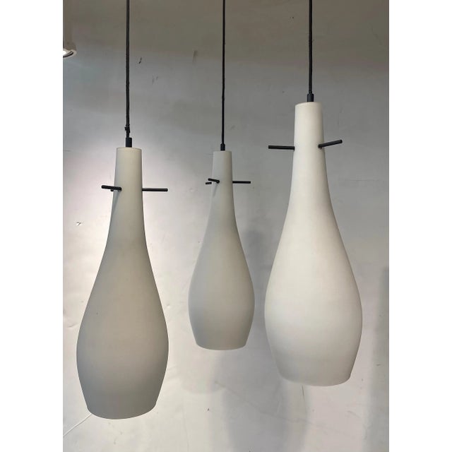 Italian 1950s Triple Pendant Chandelier For Sale - Image 4 of 12