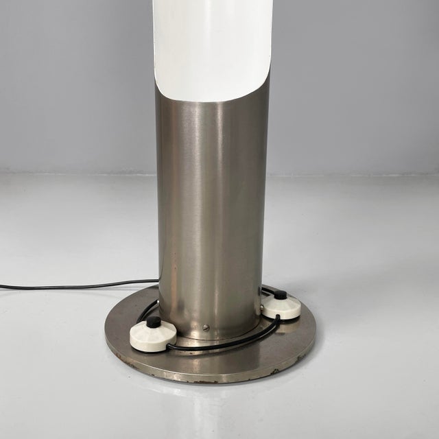 Italian Space Age Round Floor Lamp in Metal with White Interior, 1970s For Sale - Image 11 of 18