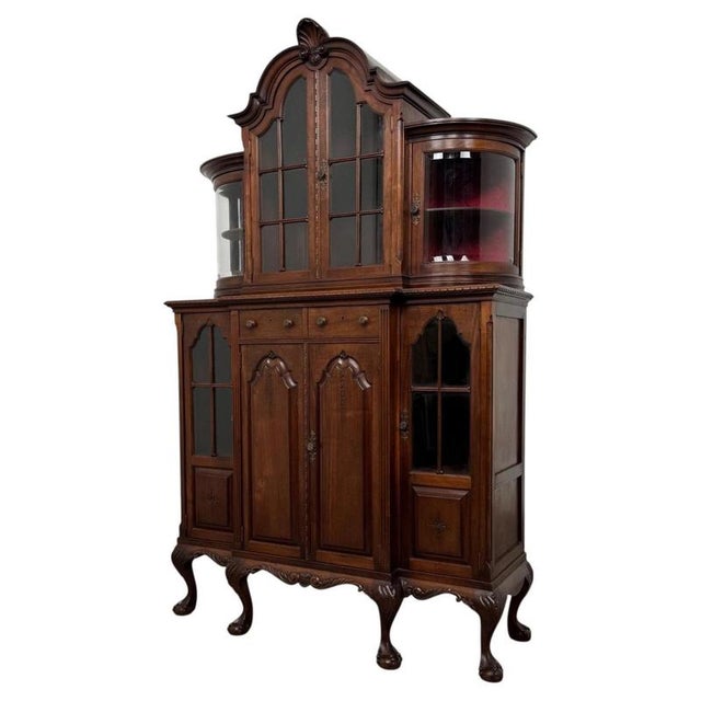 2000 - 2009 19th Century Antique Queen Anne Walnut Display Cabinet For Sale - Image 5 of 13