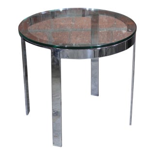 End Table in Polished Chromed Steel and Glass by Milo Baughman, 1970s For Sale