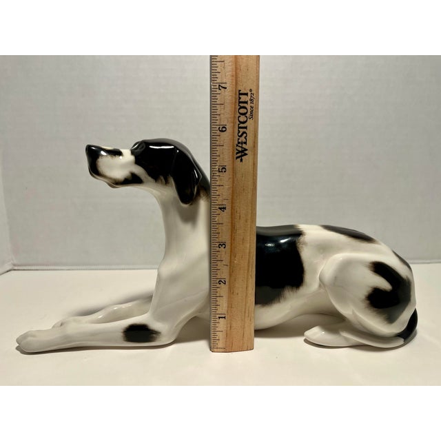 White Vintage Ussr Period Lomonosov LFZ English Pointer Dog Porcelain Figurine For Sale - Image 8 of 8
