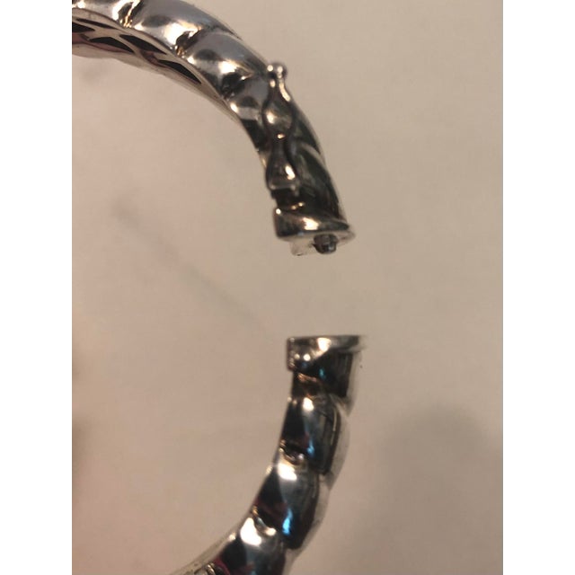 Silver Late 20th Century Italian Sterling Silver Ribbed Bangle Bracelet For Sale - Image 8 of 10