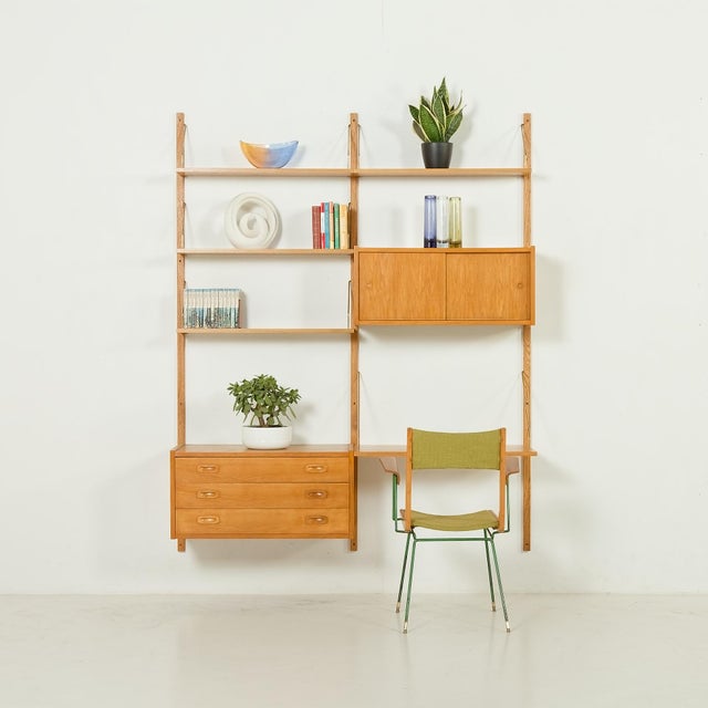 Gold Danish Oak Wall Unit by Preben Sorensen for PS System, Randers, 1970s For Sale - Image 8 of 17