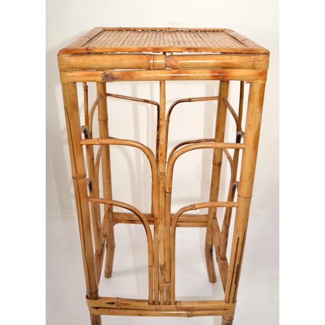 1970s Vintage Brighton Chinoiserie Rattan Burnt Bamboo Plant Stand Side Table Column For Sale - Image 5 of 12