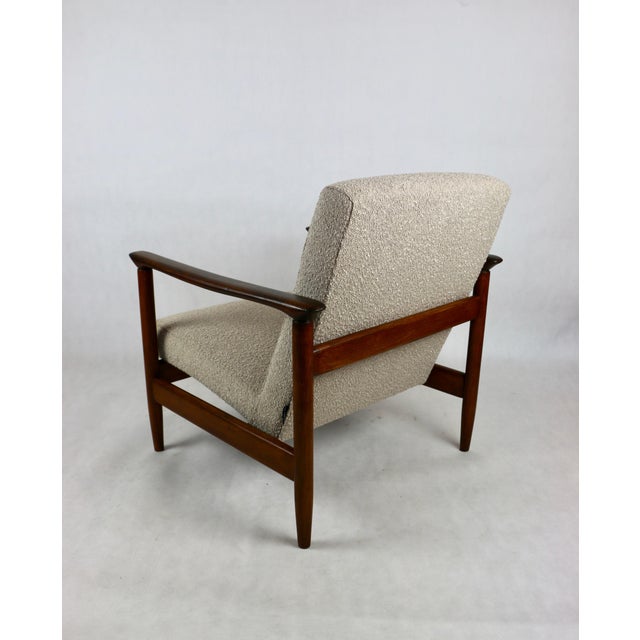 Beige Bouclé GFM-142 Chair by Edmund Homa, 1970s For Sale - Image 6 of 12