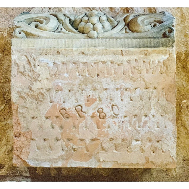 Late 19th Century Victorian English Architectural Frieze Fragment/Molded Ornamental Building Brick For Sale In San Antonio - Image 6 of 12