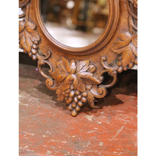 19th Century French Black Forest Carved Oak Wall Mirror With Hunting Motifs For Sale In Dallas - Image 6 of 7