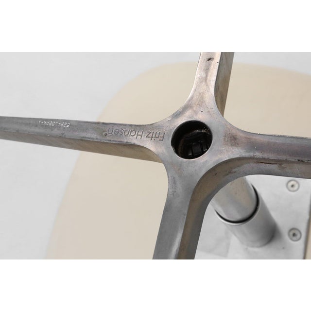 Leather Swan Chairs by Arne Jacobsen for Fritz Hansen, 2006, Set of 2 For Sale - Image 15 of 16