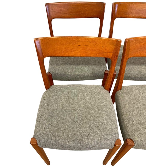 1970s Set of 4 Mid Century Modern Dining Chairs With Sculpted Wood Frames and Upholstered Seats For Sale - Image 9 of 10
