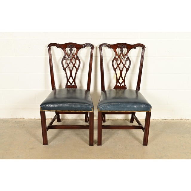 English Councill Craftsmen Georgian Carved Mahogany Side Chairs or Dining Chairs, Pair For Sale - Image 3 of 14
