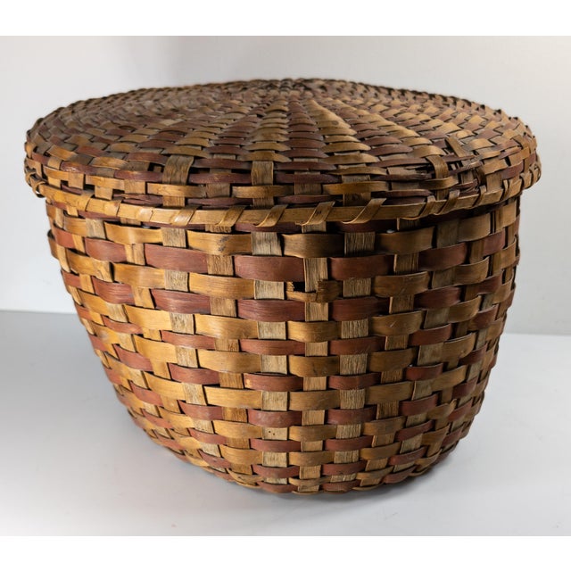 Wood 19th Century Native American Northeast Indian Polychrome Covered Splint Basket For Sale - Image 7 of 13