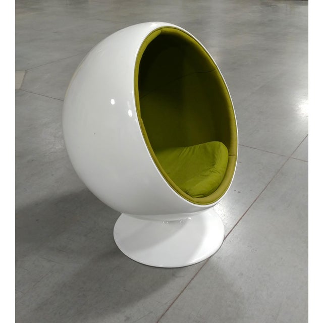After Eero Aarnio 1960s Mid Century Modern White Ball Chair Chairish