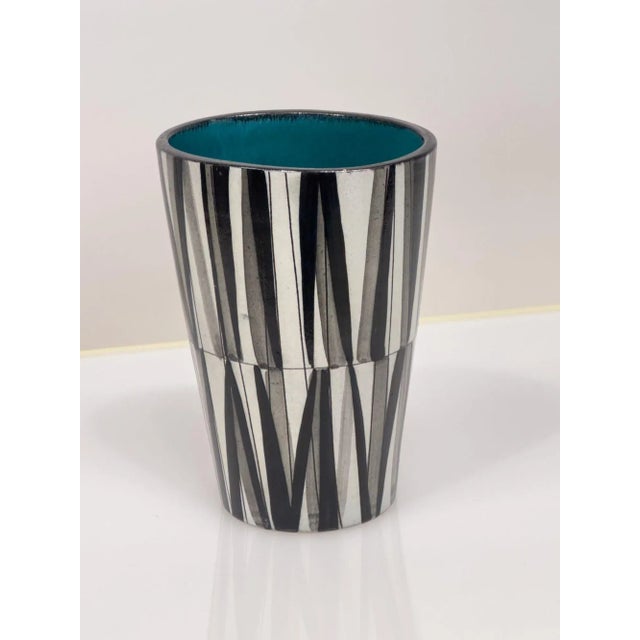 Mid-Century Modern Luzern Handgemalt Vase Em #549p, Swiss For Sale - Image 3 of 5