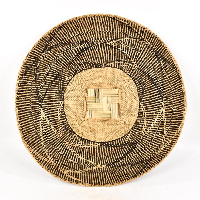 African Early 20th Century Tonga Binga Basket 23 Inch For Sale - Image 3 of 7