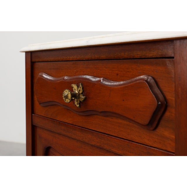 Walnut Louis XV Nightstands with Carrara Marble Tops, France, 1900, Set of 2 For Sale - Image 12 of 17