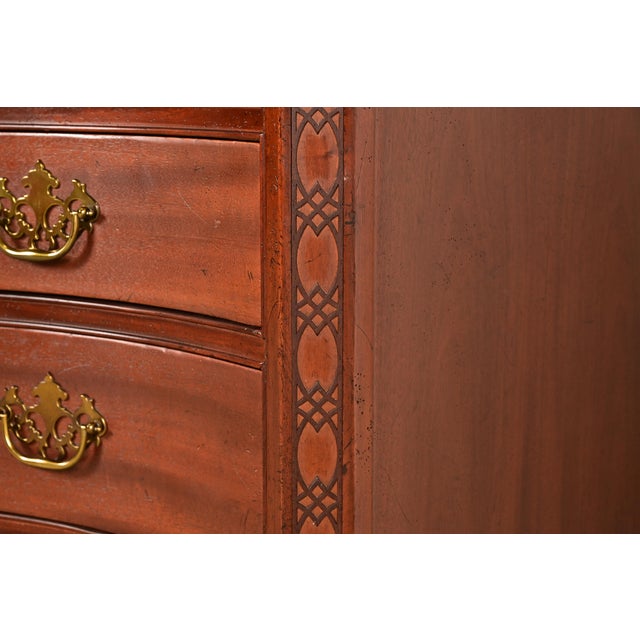 Baker Furniture Historic Charleston Chippendale Carved Mahogany Serpentine Front Dresser Chest For Sale - Image 10 of 15