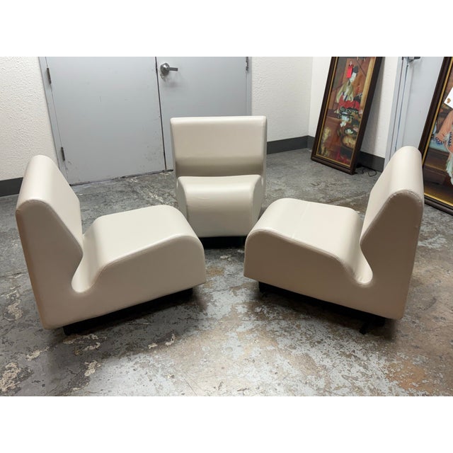 Design Plus Gallery presents a set of Three Chadwick Modular Chairs designed by Don Chadwick for Herman Miller. Each...
