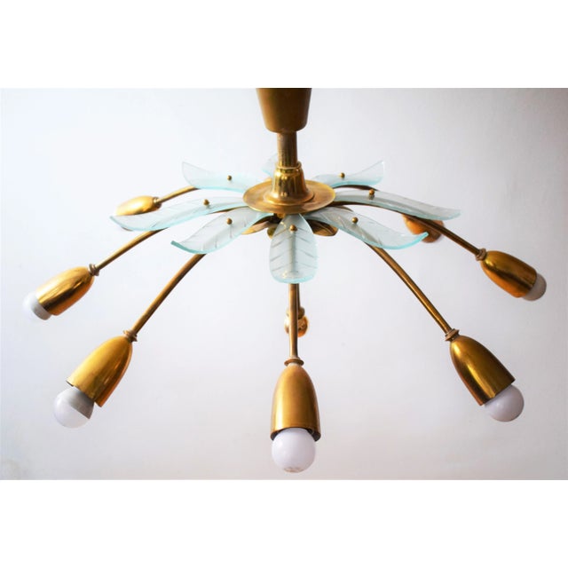 Gold Italian Brass Chandelier by Pietro Chiesa for Fontana Arte, 1940s For Sale - Image 8 of 9