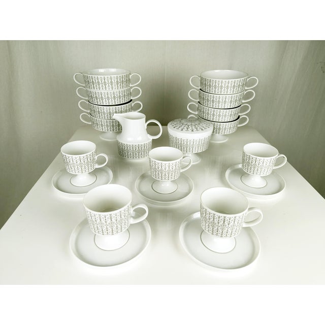 Splendid ceramic service with rare decoration, made in the 1950s and 1960s by Rosenthal based on a design by Tapio...