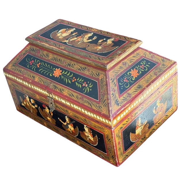 Early 20th Century 1920s Anglo Raj Indian Hand Painted Wooden Jewelry Box For Sale - Image 5 of 9
