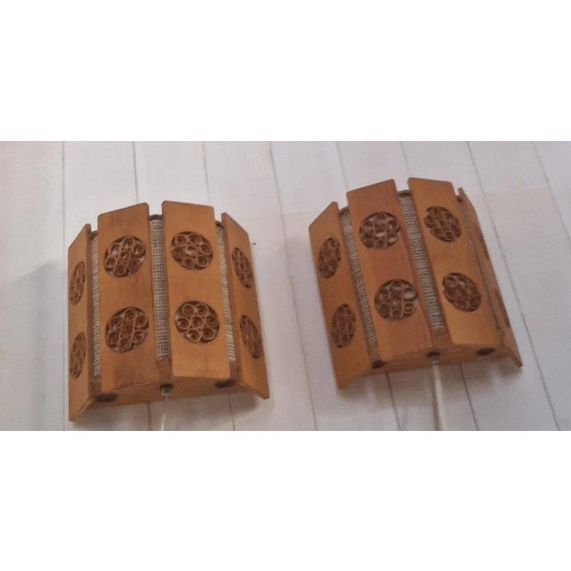 Swedish Wall Lamps in Pinewood, 1970s, Set of 2 For Sale - Image 6 of 7