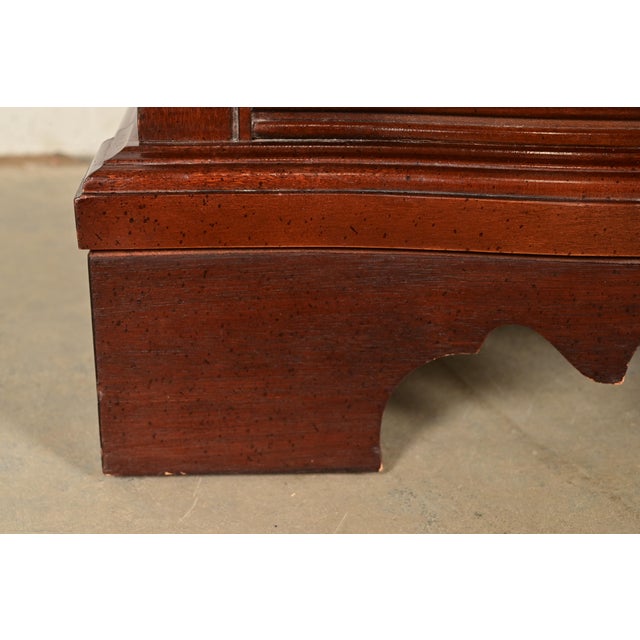 Chippendale Carved Mahogany Serpentine Front Six-Drawer Highboy Dresser For Sale - Image 11 of 15