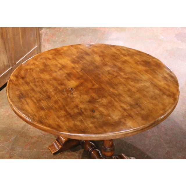 French Mid-Century French Louis XIII Style Walnut Round Dining Table For Sale - Image 3 of 7