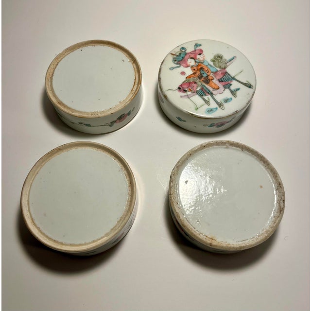 Antique Late Qing Dynasty Chinese Famille Rose 4-Tiered Porcelain Stacking Box For Sale In Los Angeles - Image 6 of 10