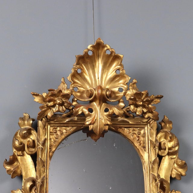 Baroque Mirror in Carved and Gilded Wood For Sale - Image 4 of 11
