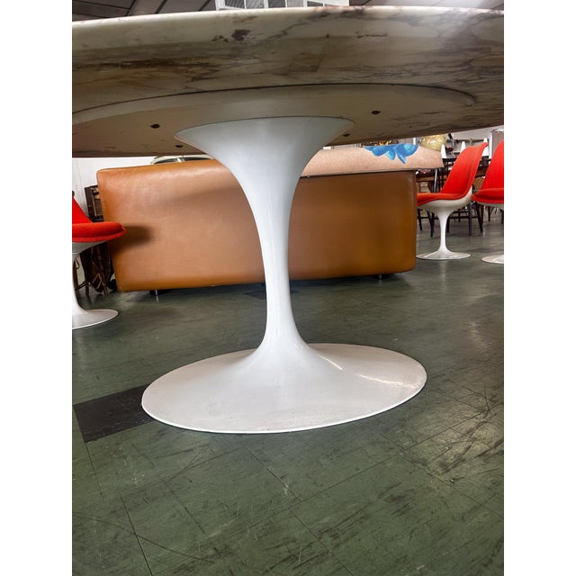 1960s Oval Tulip Dining Table by Eero Saarinen for Knoll Inc. / Knoll International, 1960 For Sale - Image 5 of 8