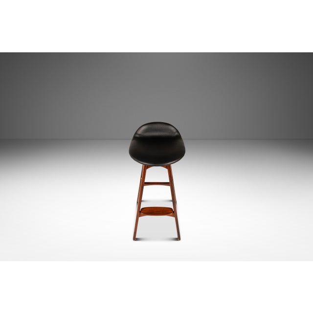 Danish Mid-Century Modern Model Od-61 Counter Height Bar Stool in Rosewood & Leather by Erik Buch for o.d. Mobler, Denmark, 1960's For Sale In Orlando - Image 6 of 18