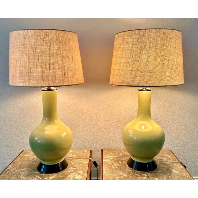 1940s Pair of MCM Designer Richard Lindley Melrose Place Celadon Porcelain Table Lamps For Sale - Image 13 of 13