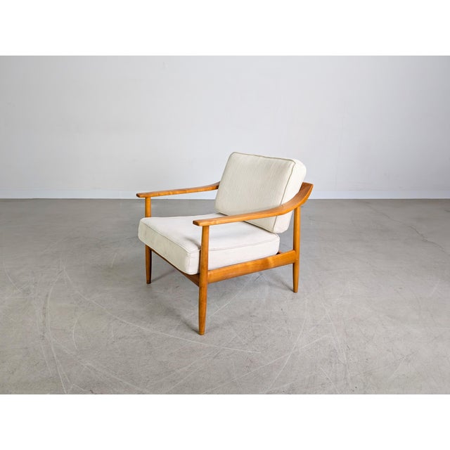 Mid-Century Modern Lounge Chair in Teak from Walter Knoll For Sale - Image 4 of 9